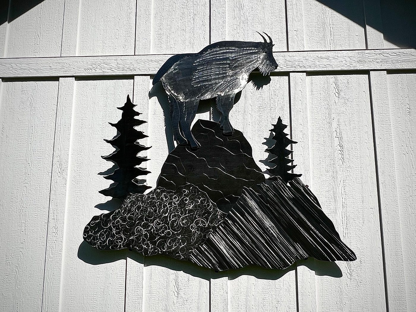 86-inch mountain goat scene 1