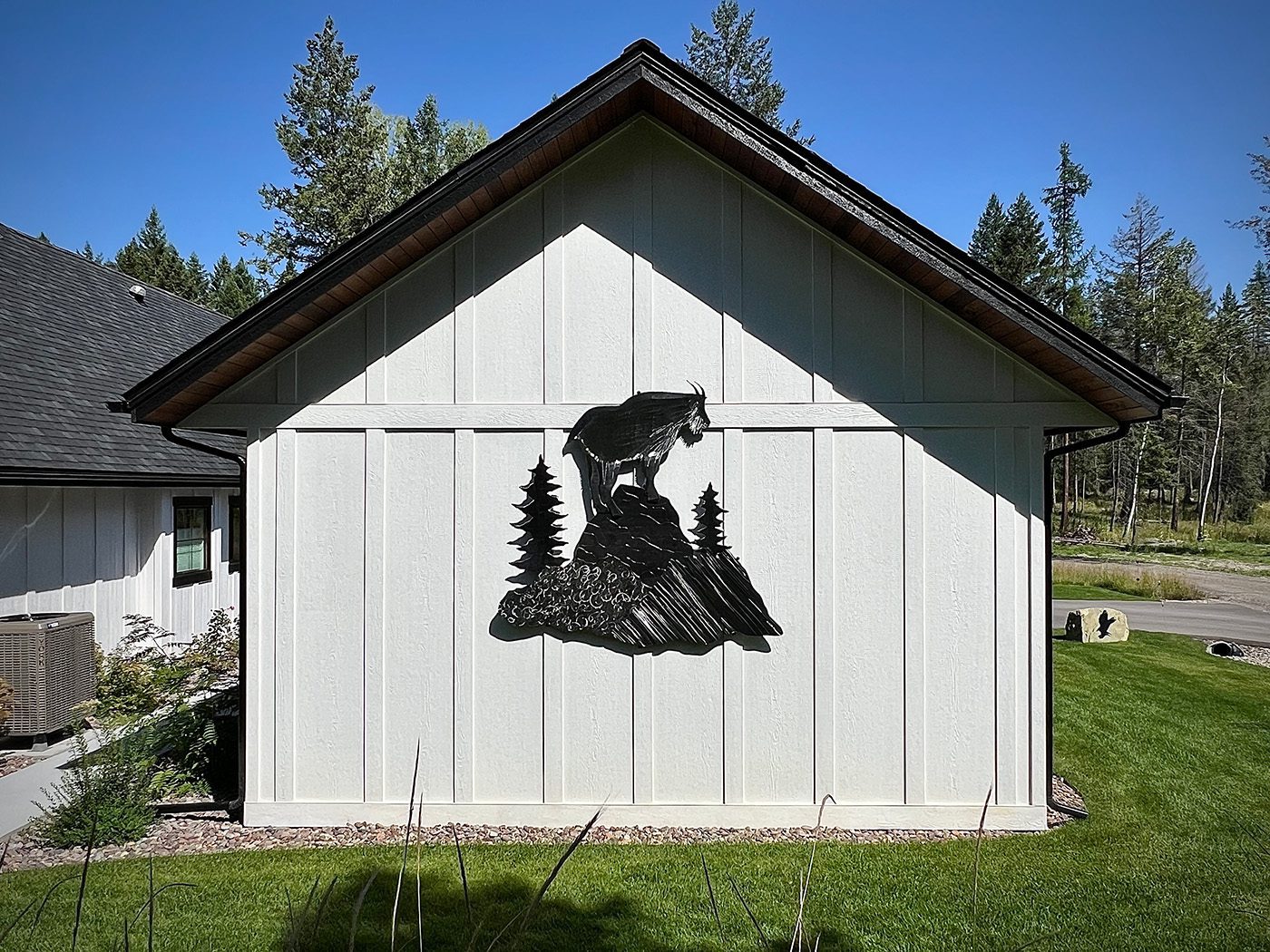 86-inch mountain goat scene 3